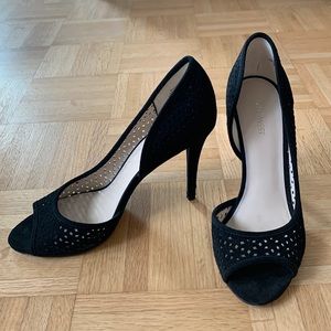 Nine West black cutout leather heels